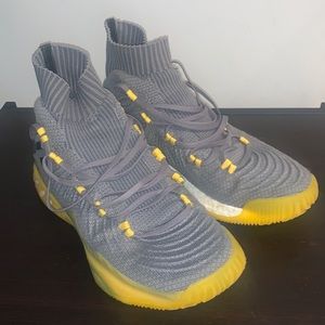 Adidas Basketball sneakers GREAT FOR OUTDOOR PLAY